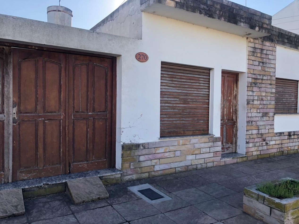 VENTA EN BARRIO TROCHA