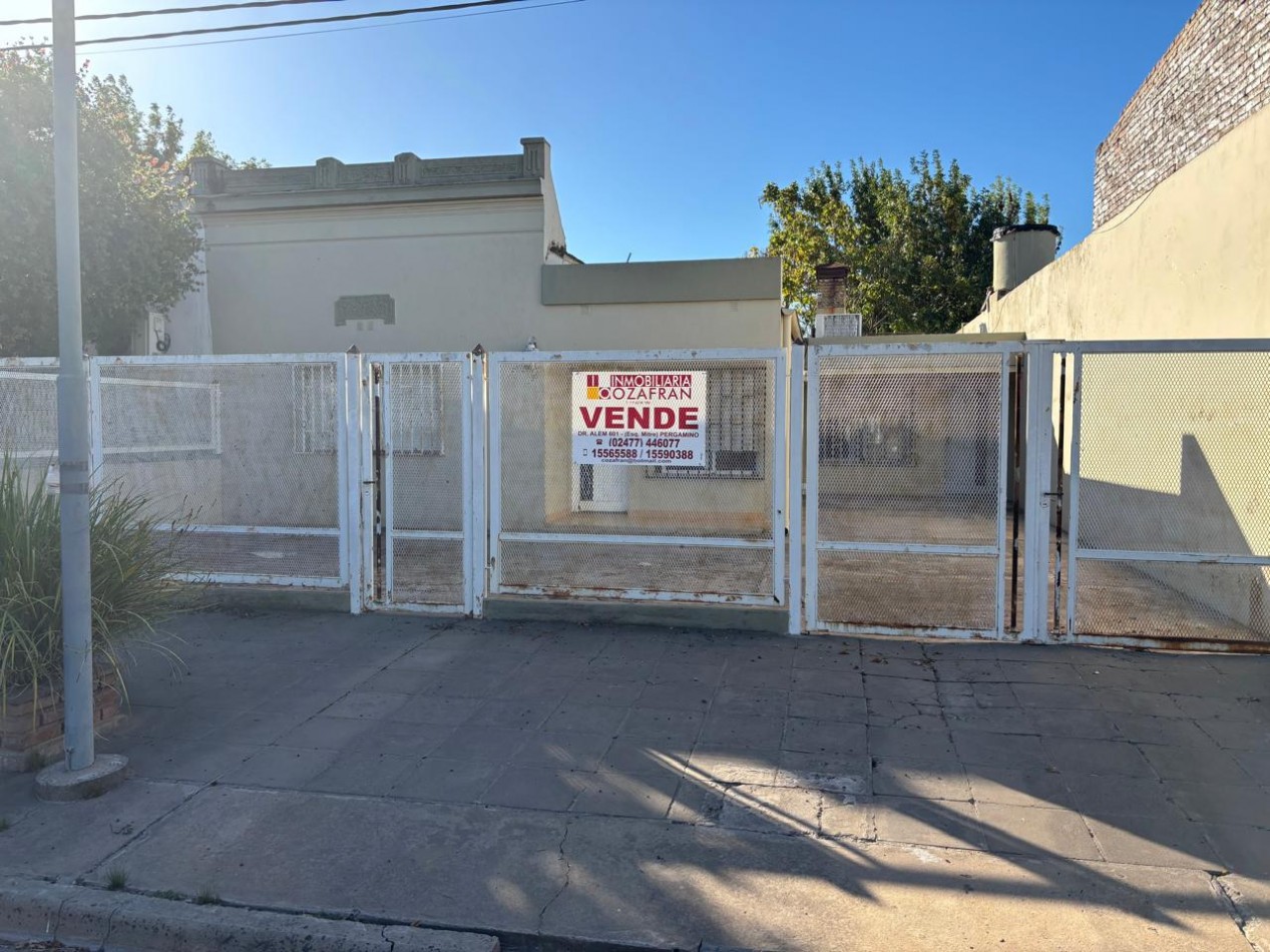 CASA EN MANUEL OCAMPO 