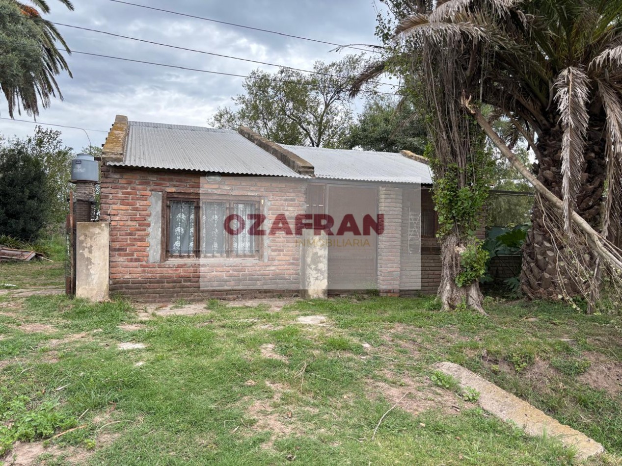 CASA EN VENTA EN PEYRANO